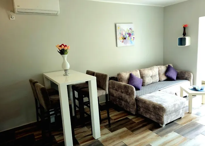 Apartments Krsto Dobrisa