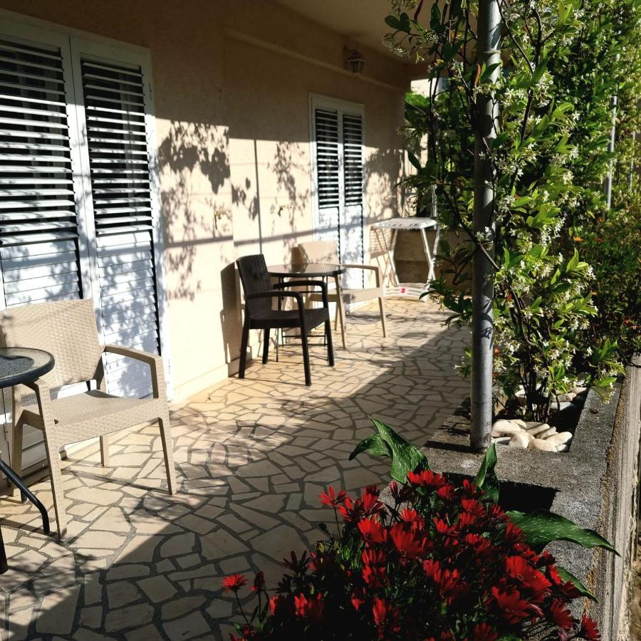 Krstos Place * Kotor