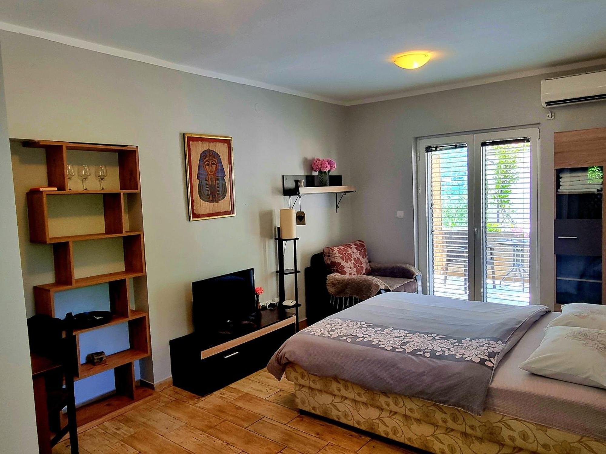 Krstos Place Apartment