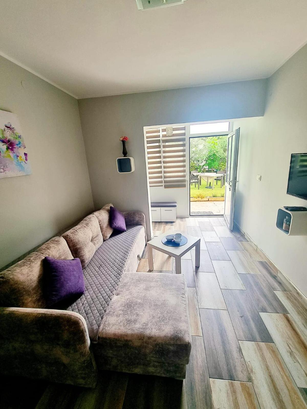Krstos Place Kotor